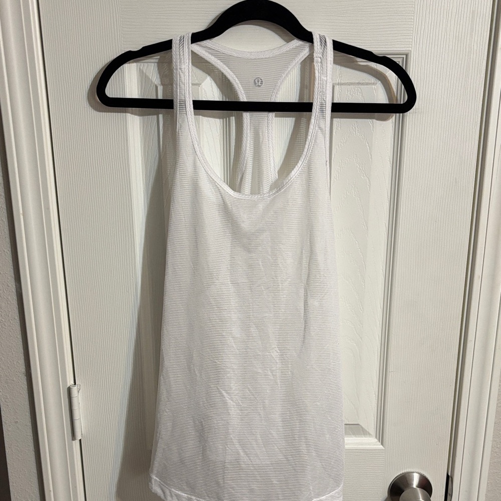 Lululemon Long Distance Tank White P2P 21 inches